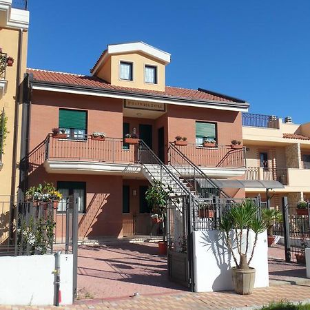 Porta Del Sole Apartment Manfredonia Exterior photo